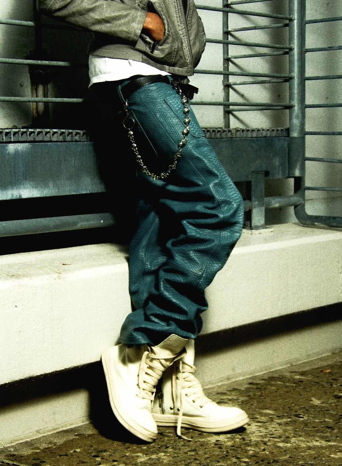 Punk0ir Leather Detail