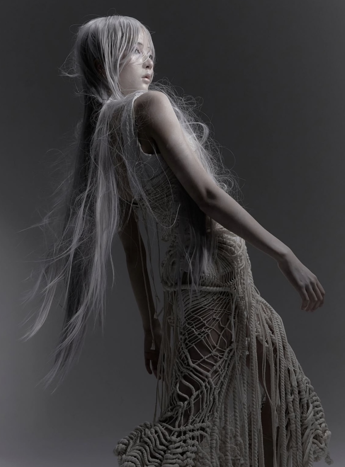 Luo Qingyang Rope Dress Full Silhouette